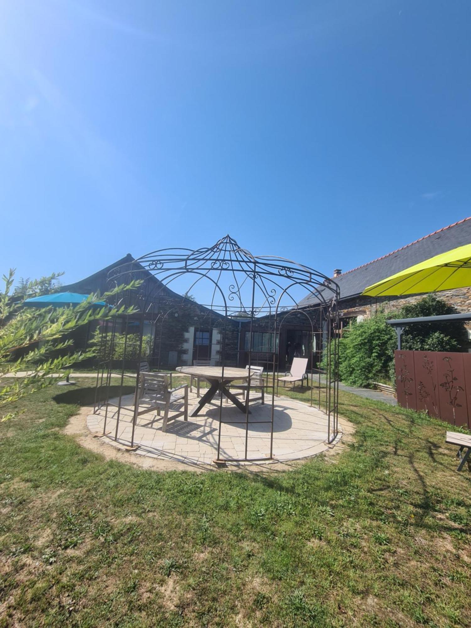 Les Chambres Du Meunier Juigne-sur-Loire Exterior foto