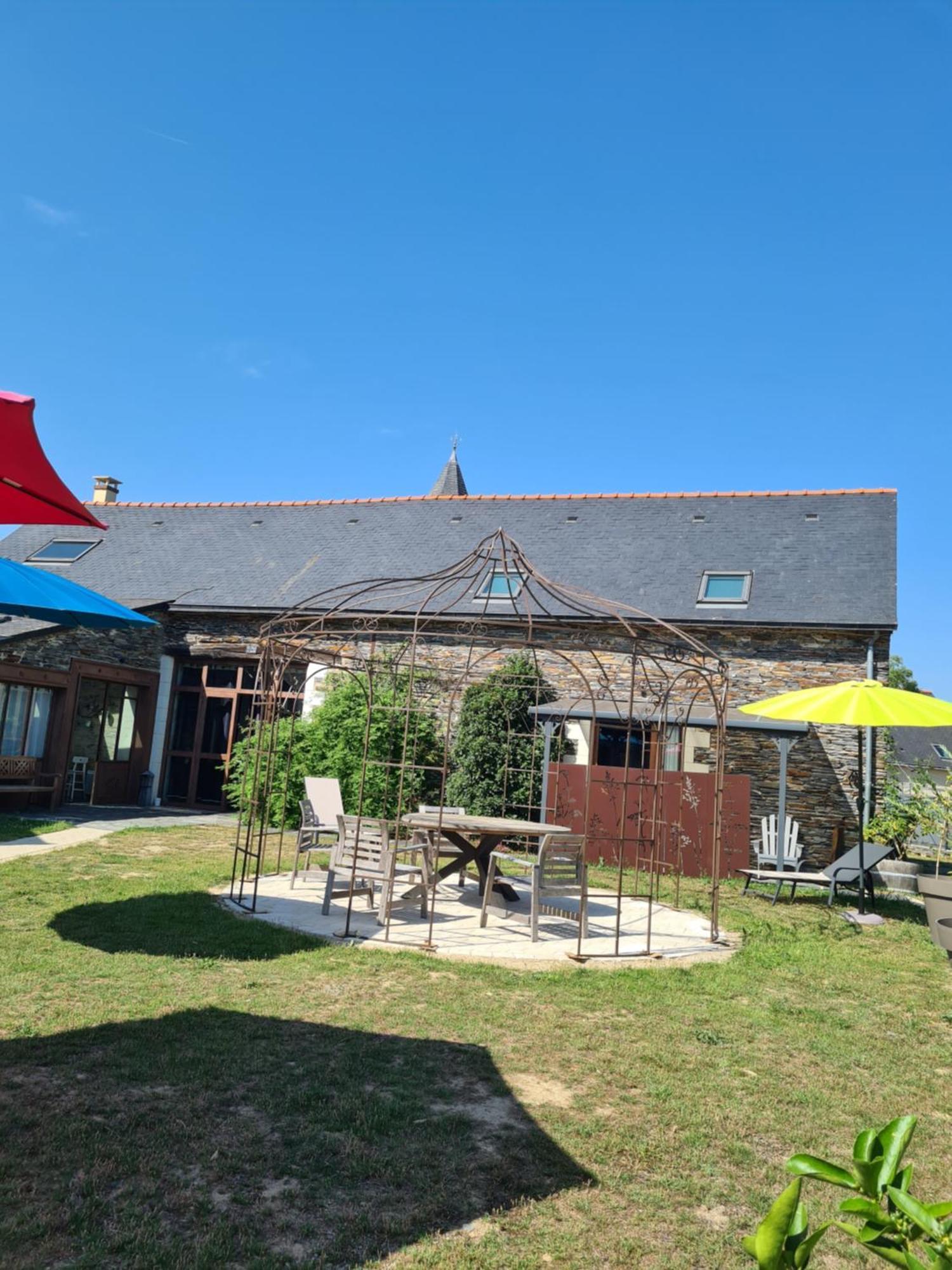 Les Chambres Du Meunier Juigne-sur-Loire Exterior foto