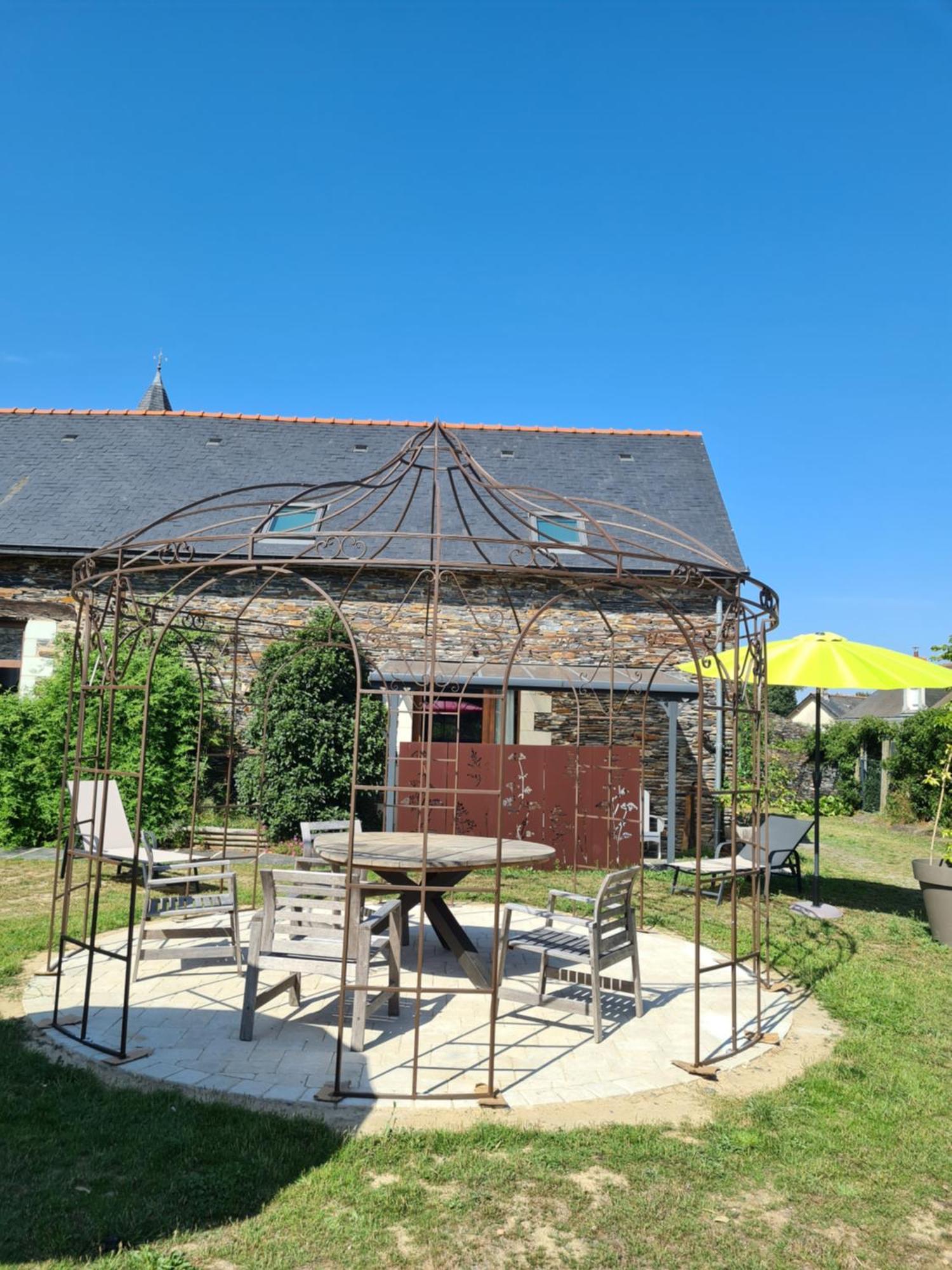 Les Chambres Du Meunier Juigne-sur-Loire Exterior foto