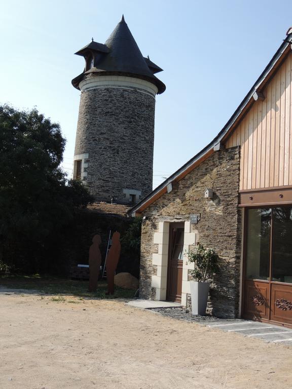 Les Chambres Du Meunier Juigne-sur-Loire Exterior foto