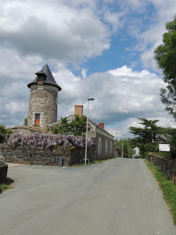 Les Chambres Du Meunier Juigne-sur-Loire Exterior foto